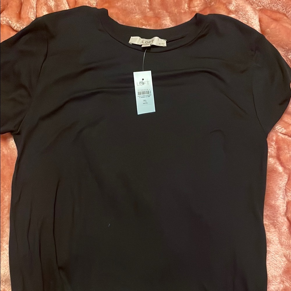 LOFT Women's Elegant Black Short Sleeve Tee